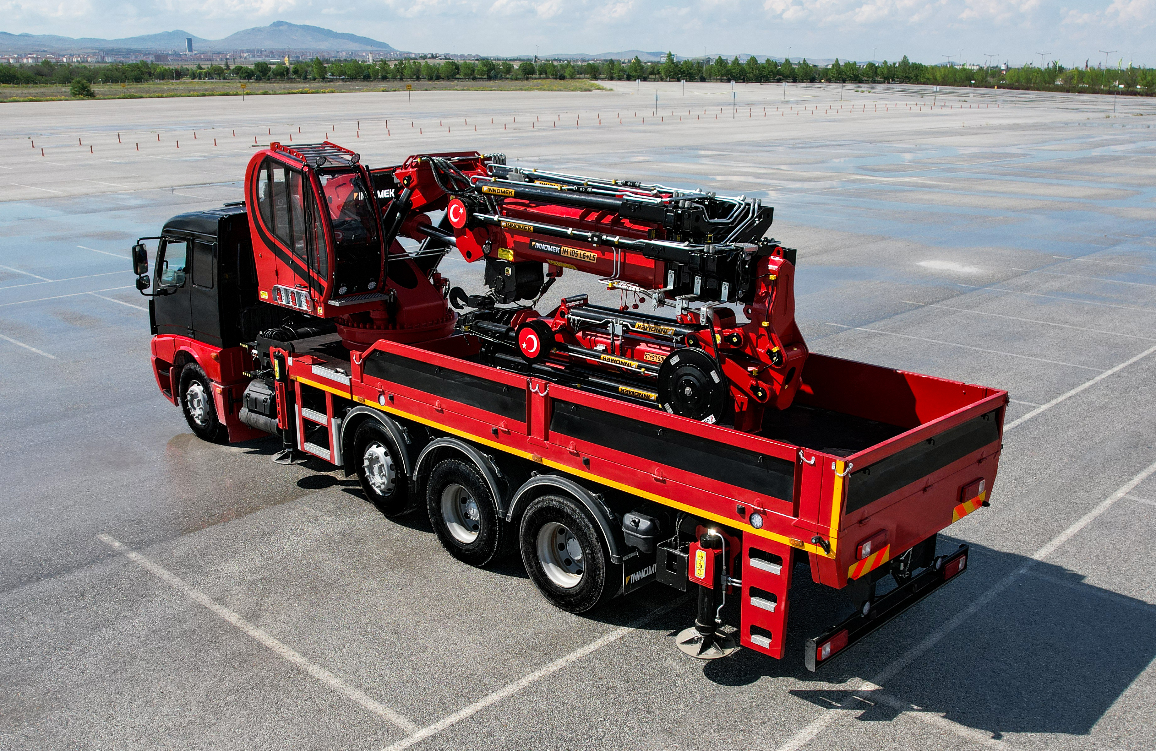 İnnomek · First Knuckle Boom Crane