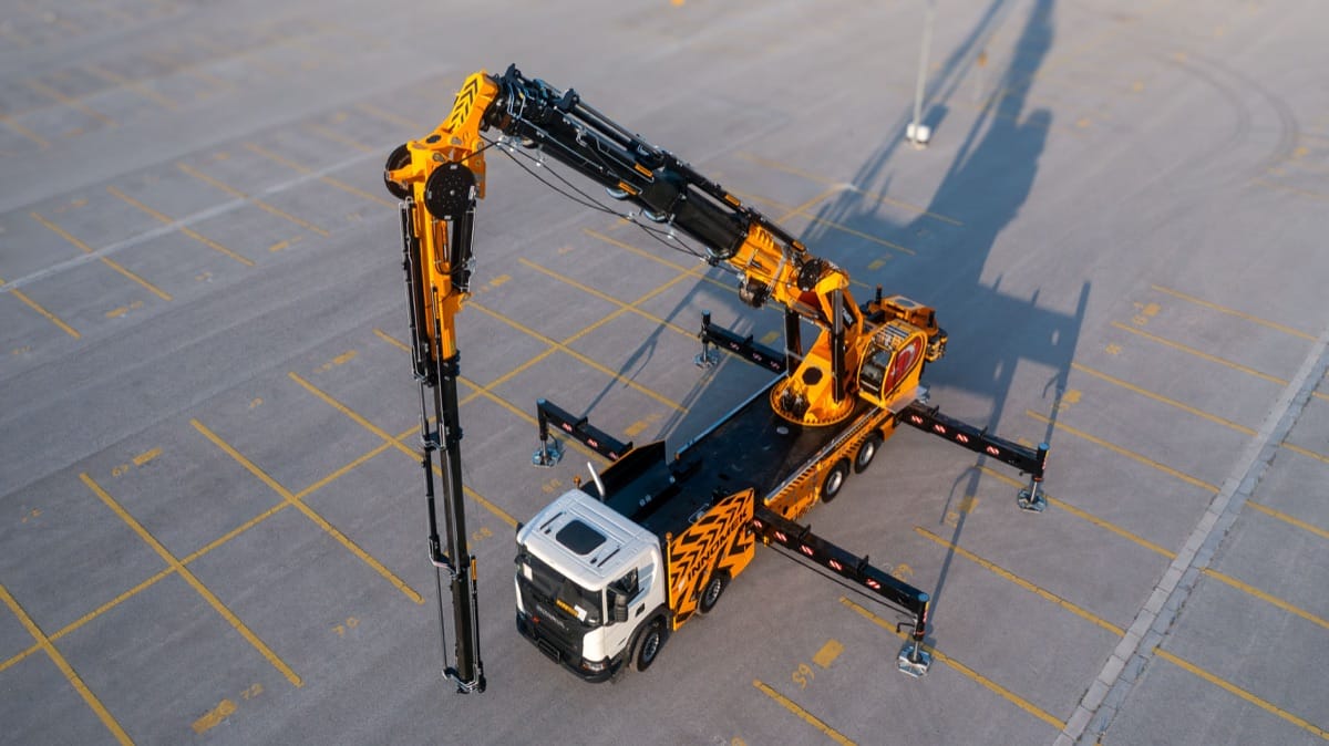 innomek IM 285 · L8+L6 · Renault chassis